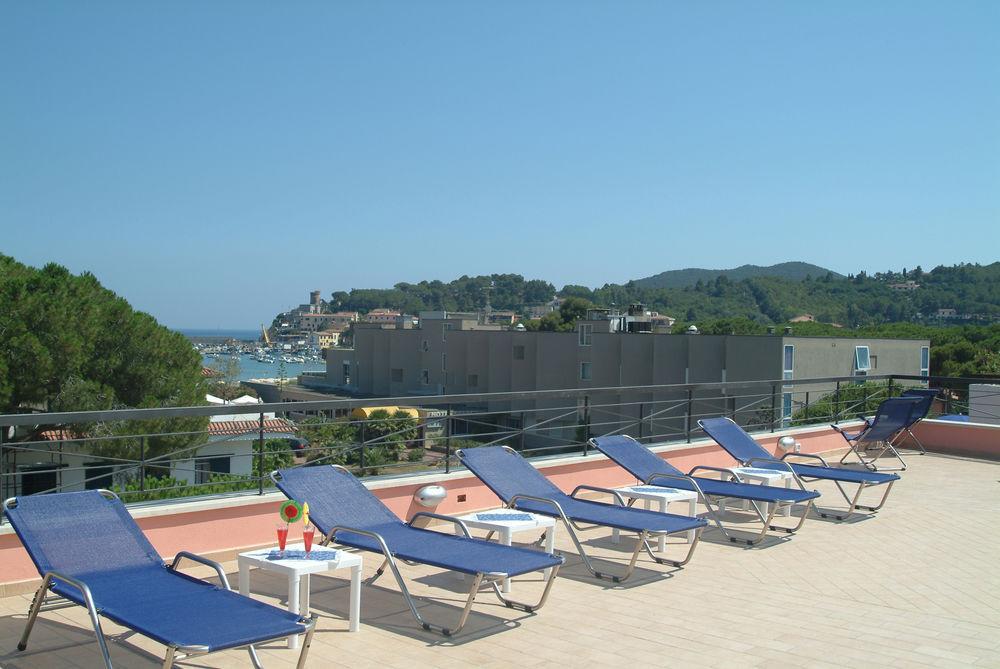 Hotel Mistral Marina di Campo Exterior foto