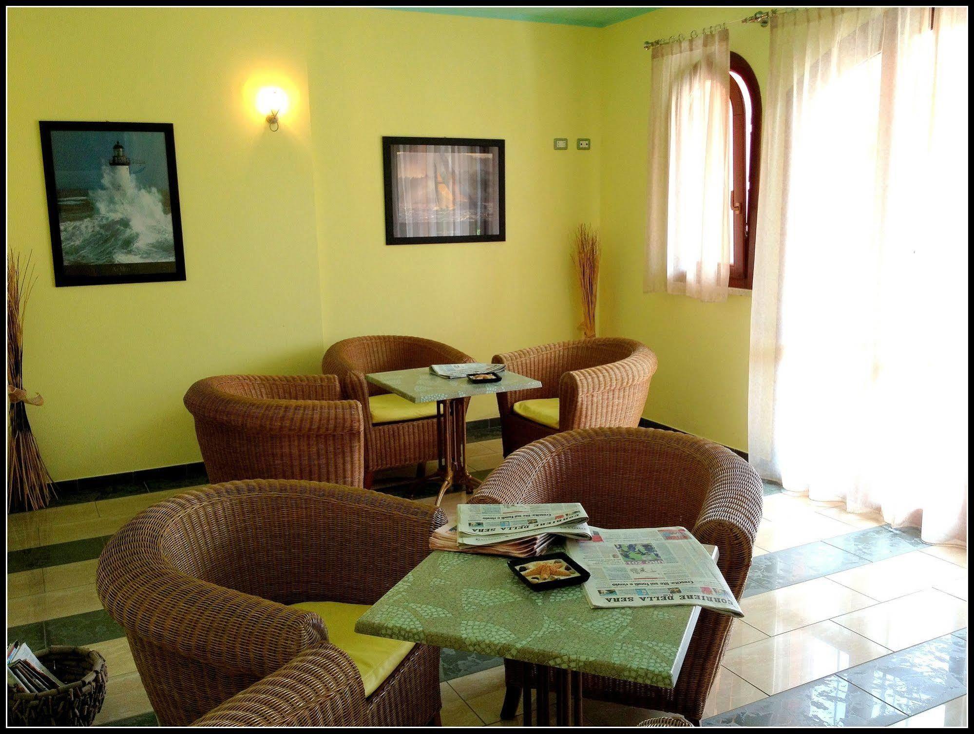 Hotel Mistral Marina di Campo Exterior foto